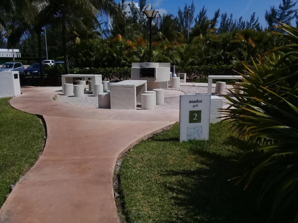 Swim The Caribbean & Work With A View Apartment Cancun Bagian luar foto